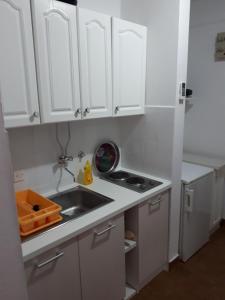 Kuchyňa alebo kuchynka v ubytovaní Apartments Baric