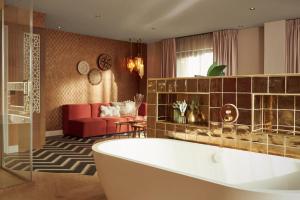 Koupelna v ubytování Van der Valk Hotel Breukelen
