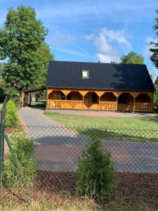 Budynek, w którym mieści się apartament