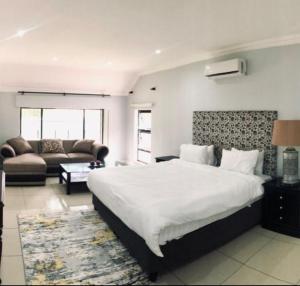 Katil atau katil-katil dalam bilik di La Tranquillité +32 gambar