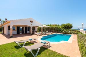 Bazén v ubytování Villa Menorca Sirio by Mauter Villas nebo v jeho okolí