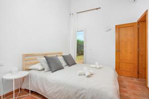 Postel nebo postele na pokoji v ubytování Villa Menorca Sirio by Mauter Villas