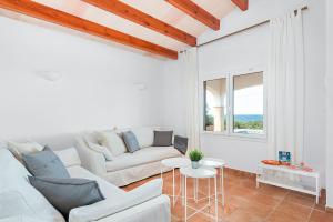 Posezení v ubytování Villa Menorca Sirio by Mauter Villas