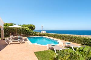 Bazén v ubytování Villa Menorca Sirio by Mauter Villas nebo v jeho okolí