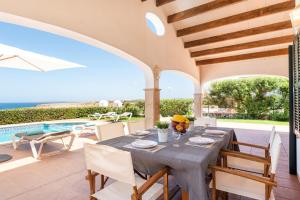 Bazén v ubytování Villa Menorca Sirio by Mauter Villas nebo v jeho okolí