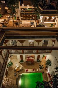 Bazén v ubytování Riad Luciano Hotel and Spa nebo v jeho okolí
