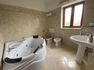 Koupelna v ubytování Paradise Villa Cassonni Istria 4 Stars