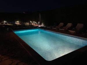 Bazén v ubytování Paradise Villa Cassonni Istria 4 Stars nebo v jeho okolí