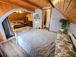 Fotografie z fotogalerie ubytování Хата Різьбяра v destinaci Beloberëzka