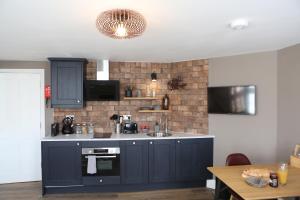 Majoituspaikan no 12 - Stunning Self Check-in Apartments in Worcester Centre keittiö tai keittotila
