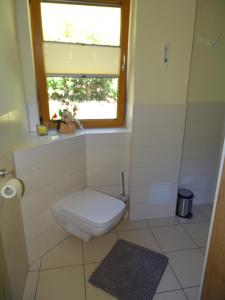 Ein Badezimmer in der Unterkunft Ferienwohnung Morgensonne Kurort Rathen