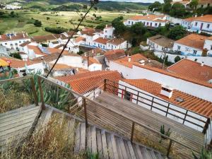 Et luftfoto af Casa Pe do Castelo