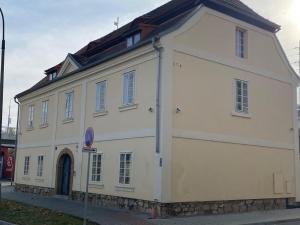 Budova, v ktorej sa apartmán nachádza
