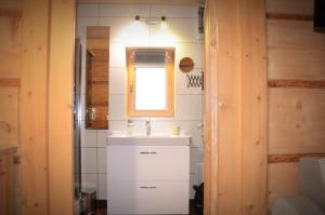 Koupelna v ubytování Domek na Górkach
