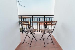 Afbeelding uit fotogalerij van Hostal Noray in Punta Prima +41 foto's