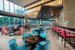 Restaurace v ubytování Crowne Plaza Huizhou by IHG