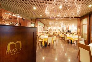 Restaurace v ubytování Hotel Maxim