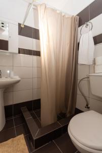 Kúpeľňa v ubytovaní Serenity House + 36 fotografií