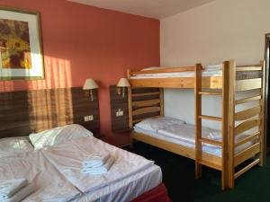 Letto o letti in una camera di Formanka Hotel & Camp