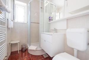 Ein Badezimmer in der Unterkunft Villa Panorama Dubrovnik
