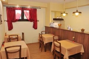 Gallery image of GUESTHOUSE BLOUTSOS ROOMS in Kastraki