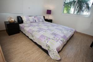 Ένα ή περισσότερα κρεβάτια σε δωμάτιο στο Villa Sirena, Pernera, Valentino +8 φωτογραφίες