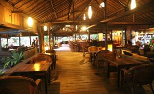 Restoran või mõni muu söögikoht majutusasutuses Lazy Beach