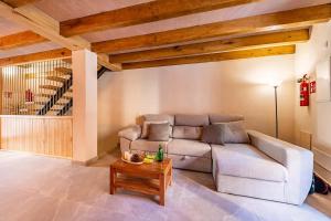 A seating area at Casa Leon 84 by Sealand Villas