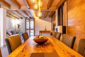 A seating area at Casa Leon 84 by Sealand Villas