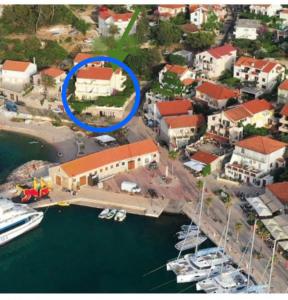 Galeriebild der Unterkunft Gallery for two, near the beach and the center of Jelsa in Jelsa