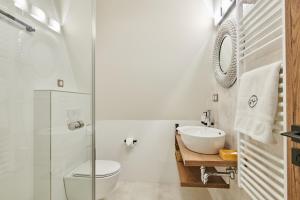 Hotel Alfréd a Hermína的一间浴室