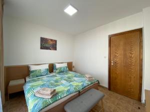 Postel nebo postele na pokoji v ubytování ANITA A 25 Apartment Pool View SUNNY BEACH