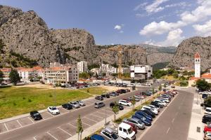 Nespecifikovaný výhled na hory nebo výhled na hory při pohledu z apartmánu