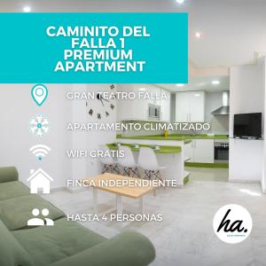 a living room with a couch and a tv at Caminito del Falla I Ha Apartment in Cádiz