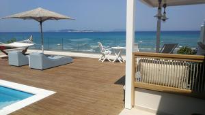 Fotografie z fotogalerie ubytování Paralia Luxury Suites v destinaci Agios Stefanos