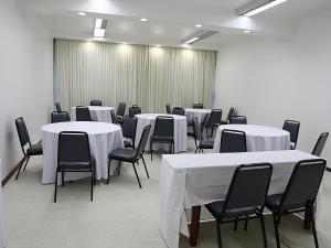 Área de negócios e/ou sala de conferências em Cheverny Apart Hotel