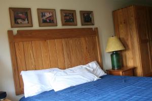 Postel nebo postele na pokoji v ubytování Hotel Floyd
