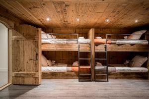 Krevet ili kreveti na sprat u jedinici u okviru objekta Chalet Bonami - Chalet de Prestige à Chamonix