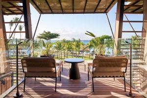 Balkón nebo terasa v ubytování LUX* Grand Baie Resort & Residences