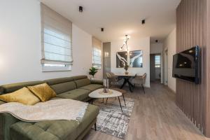 Posezení v ubytování Green Sky Luxury Penthouse Apartment