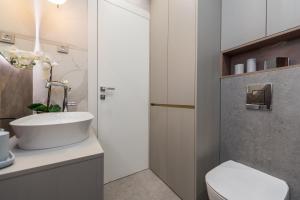 Koupelna v ubytování Green Sky Luxury Penthouse Apartment
