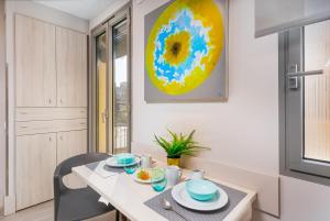 Imagem da galeria de Kronos on the Beach suite 1 em Barcelona