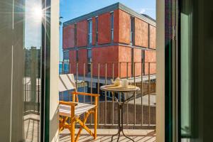 Balkoni atau teres di Kronos on the beach Suite 2