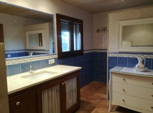 Kúpeľňa v ubytovaní Casa rural, masia antigua restaurada