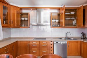 Kuchnia lub aneks kuchenny w obiekcie MEDANO4YOU Carmen's Beach House