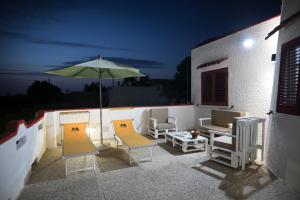 A balcony or terrace at Villa Laura Salento