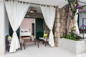Balkón alebo terasa v ubytovaní Apartments Villa Mirjana