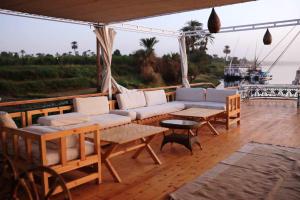 Příroda nedaleko ubytování na lodi