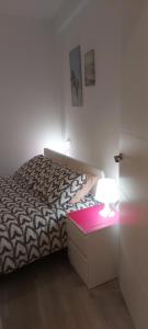 Posteľ alebo postele v izbe v ubytovaní Apartamento SUERTE con vistas a la playa San Antonio de Cullera