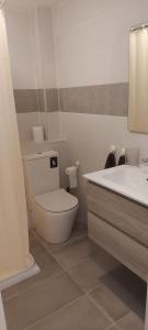 Kúpeľňa v ubytovaní Apartamento SUERTE con vistas a la playa San Antonio de Cullera